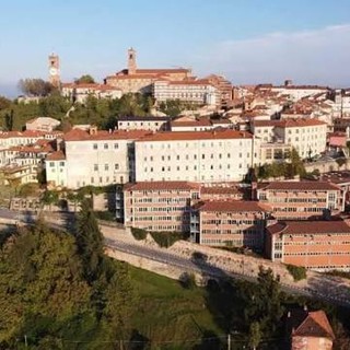 Il "Baruffi" di Mondovì saluta il preside Franco Comino: per dodici anni guidò l’istituto tecnico