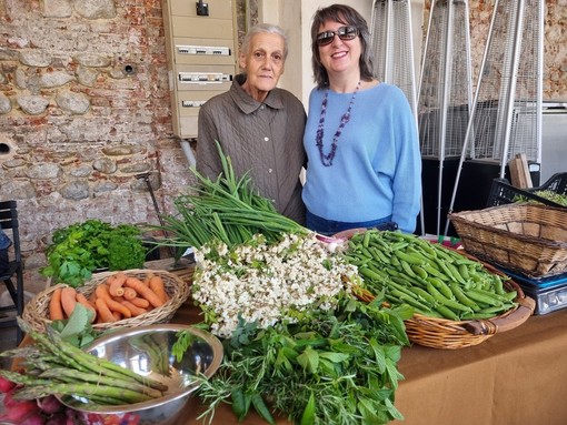 Una produttrice del Mercato della Terra di Bra