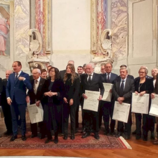 In foto i neo insigniti al merito della Repubblica