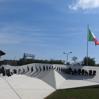 Il monumento al Memoriale della Divisione Alpina Cuneense