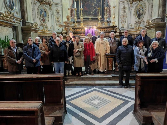 Foto di gruppo per i soci Panathlon presenti alla messa Foto di gruppo per i soci Panathlon presenti alla messa