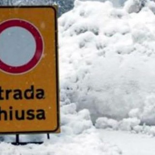 Pericolo valanghe: a Canosio chiuso anche al traffico pedonale il tratto a monte dell’abitato fino al Preit