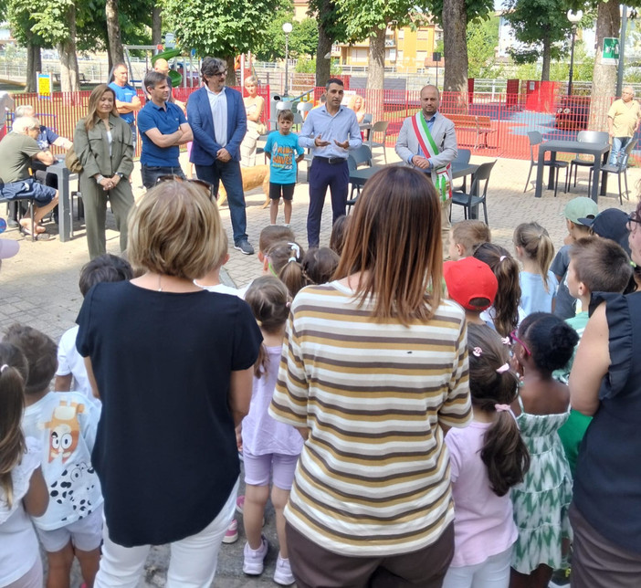 Inaugurato il parco giochi alla Rotonda di Ceva Inaugurato il parco giochi alla Rotonda di Ceva