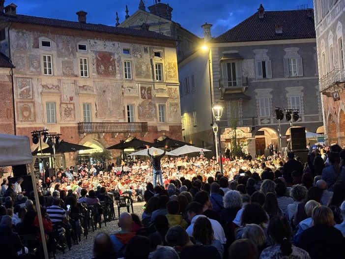 Le note dell'Orchestra Giovanile Provinciale incantano Mondovì Piazza [VIDEO]