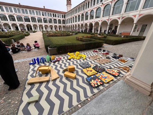 I piccoli della Gullino di Savigliano all'università per la Notte dei ricercatori I piccoli della Gullino di Savigliano all'università per la Notte dei ricercatori