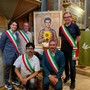 I sindaci con l'icona di San Pier Giorgio Frassati: in alto da sinistra Ivo Bussone (Valloriate), Paolo Bottero (Gaiola), Giacomo Doglio (Rittana), in basso da sinistra Manuel Guerra (Roccasparvera) e Loris Emanuel (Moiola) I sindaci con l'icona di San Pier Giorgio Frassati: in alto da sinistra Ivo Bussone (Valloriate), Paolo Bottero (Gaiola), Giacomo Doglio (Rittana), in basso da sinistra Manuel Guerra (Roccasparvera) e Loris Emanuel (Moiola)