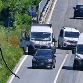 Incidente sulla Statale 21 a Gaiola: scontro tra auto e furgone dopo il ponte dell'Olla Incidente sulla Statale 21 a Gaiola: scontro tra auto e furgone dopo il ponte dell'Olla