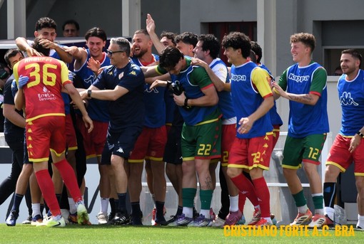 Una fase di gioco tra la Juventus Next Gen e il Bra