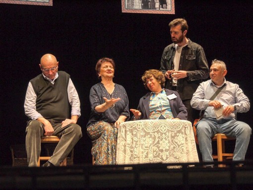 “Luna Park” conquista il Teatro Sociale ad Alba: sala gremita per il debutto del Nostro Teatro di Sinio