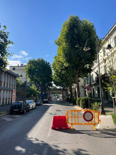 Cuneo: il passaggio sotto l’arco di corso Soleri riaperto per il primo mercato di agosto Cuneo: il passaggio sotto l’arco di corso Soleri riaperto per il primo mercato di agosto