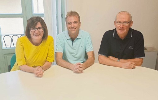 La sindaca di Piasco Stefania Dalmasso con Simone Rivoira e il vicesindaco Silvano Paoletti La sindaca di Piasco Stefania Dalmasso con Simone Rivoira e il vicesindaco Silvano Paoletti