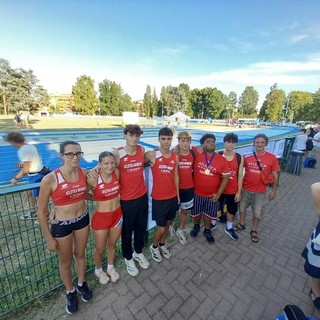 La squadra dell'Atletica Mondovì a Novara La squadra dell'Atletica Mondovì a Novara