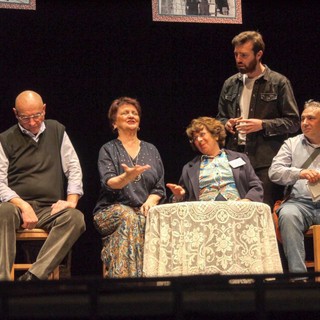 “Luna Park” conquista il Teatro Sociale ad Alba: sala gremita per il debutto del Nostro Teatro di Sinio “Luna Park” conquista il Teatro Sociale ad Alba: sala gremita per il debutto del Nostro Teatro di Sinio