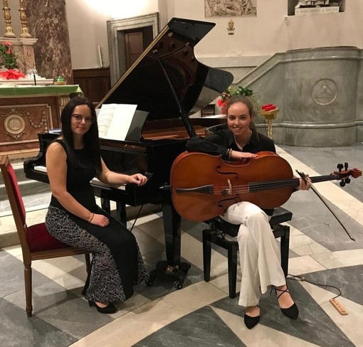 Ludovica De Bernardo pianoforte, Christiana Coppola violoncello