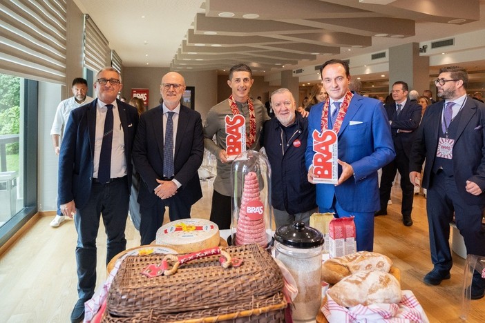 Bra’s 2026: Mammoliti, Cirio e Lollobrigida ambassador a La Rei Natura di Serralunga d’Alba Bra’s 2026: Mammoliti, Cirio e Lollobrigida ambassador a La Rei Natura di Serralunga d’Alba