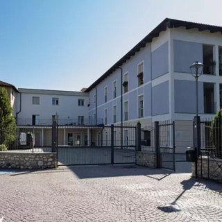 L'ingresso della Casa della Salute situata in piazza Santa Maria di Busca