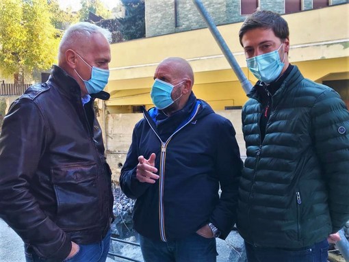 Bergesio e Gastaldi con il sindaco di Limone, Riberi