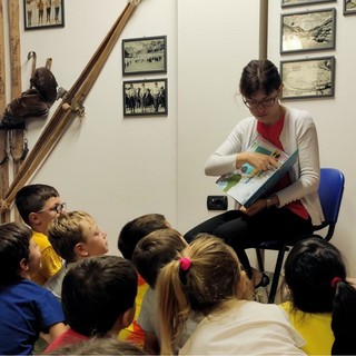 Limone Piemonte, un pomeriggio tra letture e fantasia per i più piccoli Limone Piemonte, un pomeriggio tra letture e fantasia per i più piccoli