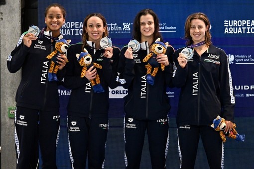 La staffetta 4x50 (Foto Andrea Masini deepbluemedia. federnuoto)