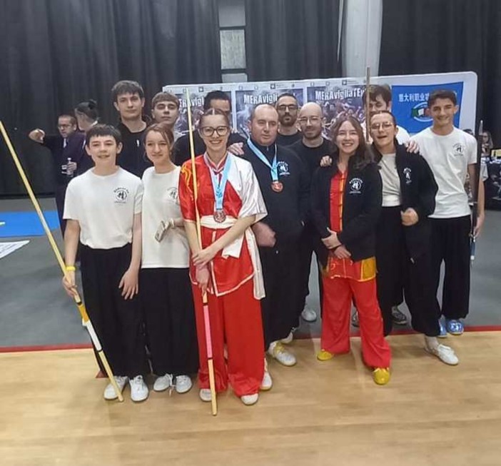 ARTI MARZIALI / L'Accademia Jingwu di Valle Stura brilla al Torneo Internazionale di Wushu di Lecco: oro, argento e due bronzi [FOTO]