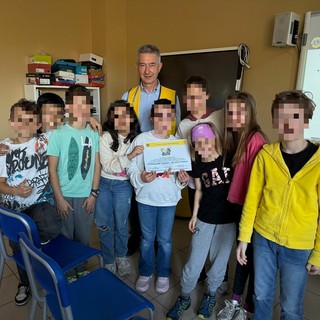 I Lions Club Mondovì e Carrù insegnano l'uso sicuro di Internet