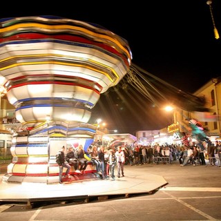 Il luna park in piazza Filippi