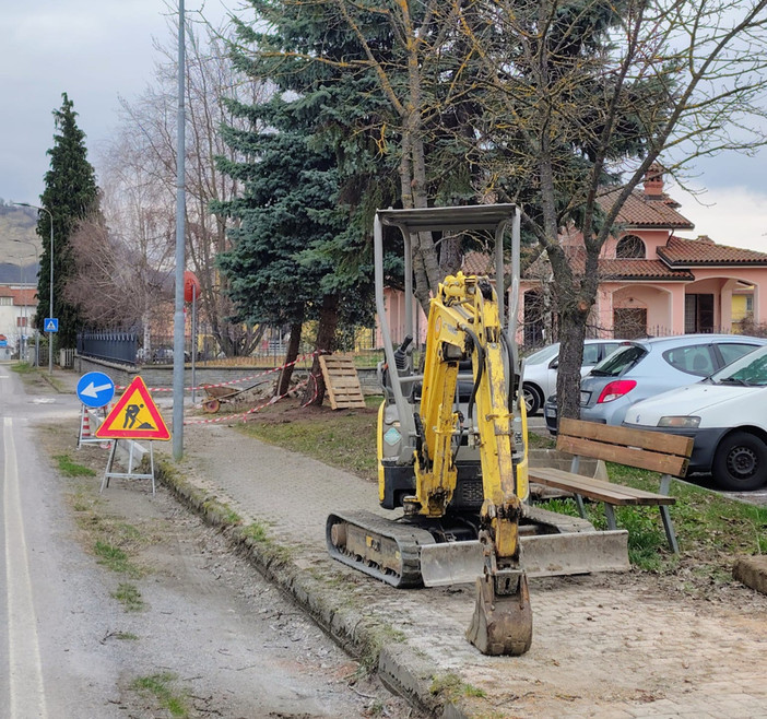 Ceva, si sistemano i marciapiedi in via Mombasiglio,  piazza Vittorio Veneto e via XX Settembre