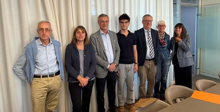 Francesco Villois, presidente della Fondazione CrSavigliano, alcuni membri del cda Metteo Borghino e dirigente dell'Arimondi Eula Luca Martini Francesco Villois, presidente della Fondazione CrSavigliano, alcuni membri del cda Metteo Borghino e dirigente dell'Arimondi Eula Luca Martini