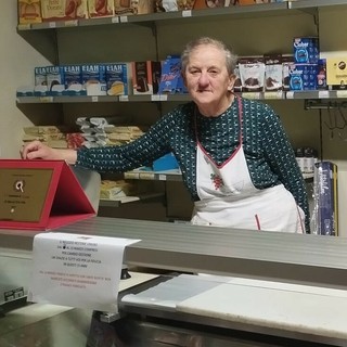 Marilena Salvatico per 15 anni ha gestito “El Mercà d'la Vila” nel borgo antico di Verzuolo Marilena Salvatico per 15 anni ha gestito “El Mercà d'la Vila” nel borgo antico di Verzuolo