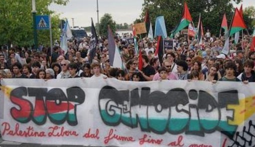Una mainifestazione per il riconoscimeto della Palestina e lo stop al genocidio di Gaza