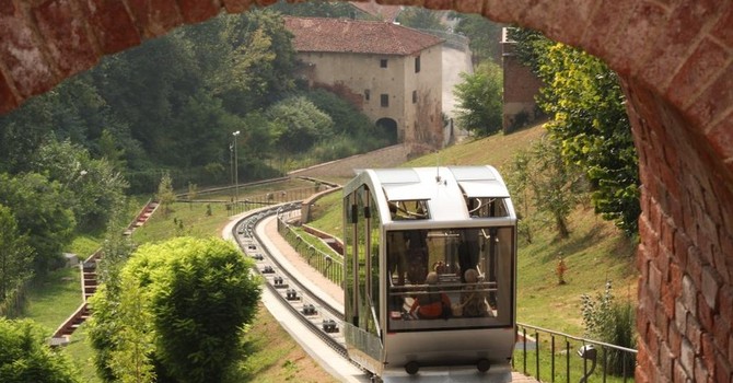 Mondovì, domani la funicolare sarà gratuita dalle 12 alle 18 per i funerali di Stato