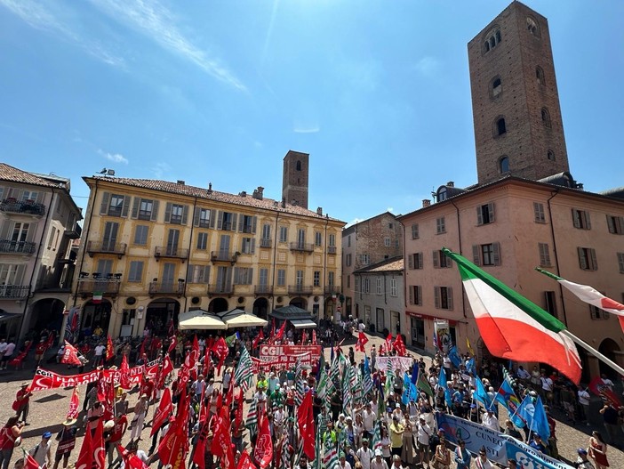 Una precedente edizione ad Alba della manifestazione di denuncia contro il caporalato Una precedente edizione ad Alba della manifestazione di denuncia contro il caporalato