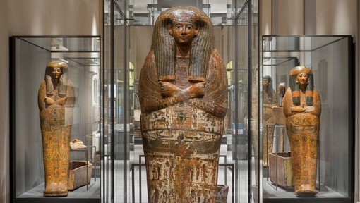 Il Museo Egizio riapre al pubblico, apertura speciale gratuita martedì 2 giugno per la festa della repubblica.