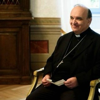 Il vescovo Marco Brunetti