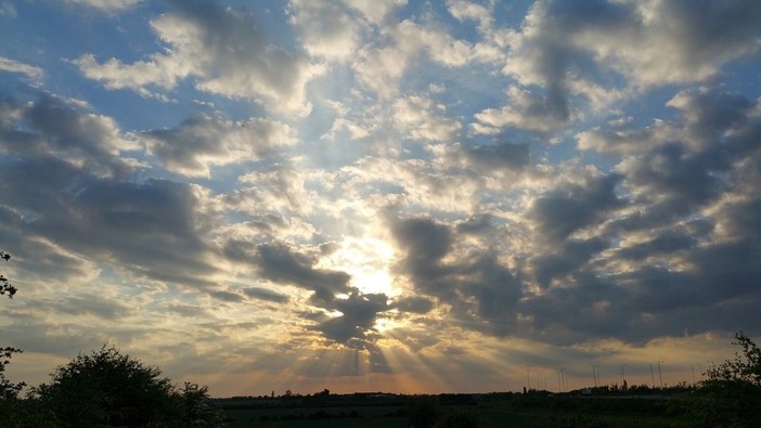 IL METEO / Settimana a due volti: caldo nella prima parte, temporali con rinfrescata nella seconda IL METEO / Settimana a due volti: caldo nella prima parte, temporali con rinfrescata nella seconda