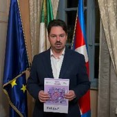 Alberto Deninotti sindaco di Marene con il riconoscimento di “Comune rifiuti free” di Legambiente Alberto Deninotti sindaco di Marene con il riconoscimento di “Comune rifiuti free” di Legambiente