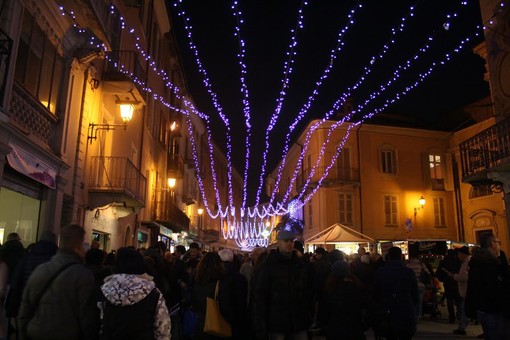 Le luminarie natalizie in via Sant'Agostino