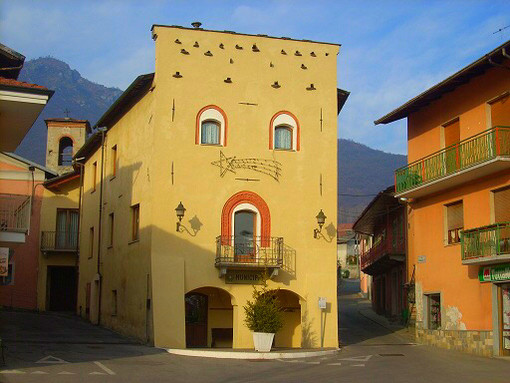 Rifreddo, 130 mila euro dalla Regione e 18 mila dalla Fondazione CRC per i nuovi marciapiedi in via Mombracco Rifreddo, 130 mila euro dalla Regione e 18 mila dalla Fondazione CRC per i nuovi marciapiedi in via Mombracco