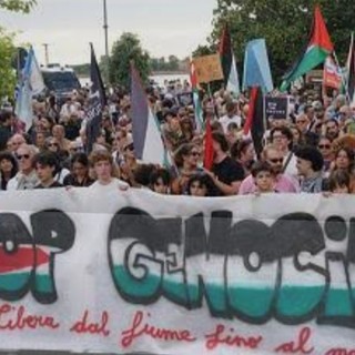 Una mainifestazione per il riconoscimeto della Palestina e lo stop al genocidio di Gaza