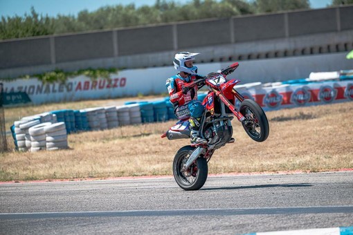 SUPERMOTO / Mauro Cucchietti conquista la seconda piazza a Ortona SUPERMOTO / Mauro Cucchietti conquista la seconda piazza a Ortona