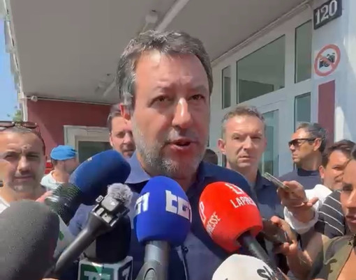 Matteo Salvini durante una precedente visita al carcere di Bollate Matteo Salvini durante una precedente visita al carcere di Bollate