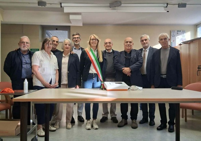 a donazione del nuovo elettrocardiografo alla casa di Riposo Maero di Manta