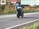 Sfreccia ai 186 km/h in via Cherasco e davanti al velox solleva la targa: motociclista equilibrista denunciato a Bra