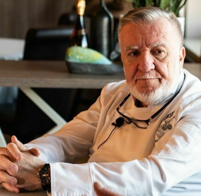 Massimo Camia, chef dell'omonimo ristorante a Novello e presidente dei ristoratori albesi (Credito Guazzone) Massimo Camia, chef dell'omonimo ristorante a Novello e presidente dei ristoratori albesi (Credito Guazzone)