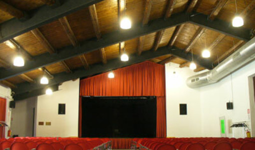 Il Salone di Cascina San Giovanni dove canteranno quattro corali Il Salone di Cascina San Giovanni dove canteranno quattro corali