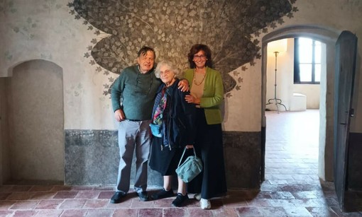 Il professor Giorgio Parisi con la moglie e Silvia Cavallero - Fotografia di Andrea Romeo Il professor Giorgio Parisi con la moglie e Silvia Cavallero - Fotografia di Andrea Romeo