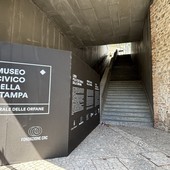 A sinistra la zona per l'installazione dell'ascensore, a fianco della scalinata A sinistra la zona per l'installazione dell'ascensore, a fianco della scalinata