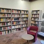 L'interno della biblioteca civica di Manta L'interno della biblioteca civica di Manta