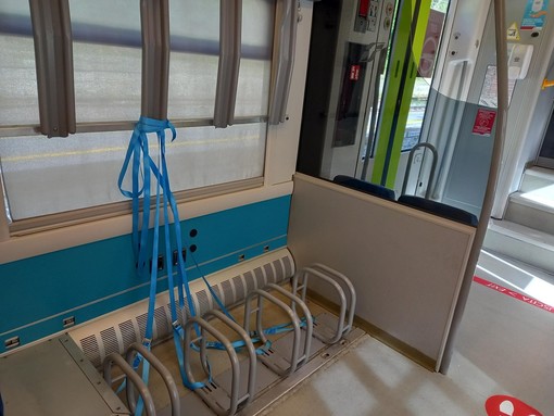 Presentato alla stazione di Limone Piemonte un nuovo Minuetto per il trasporto di 14 biciclette