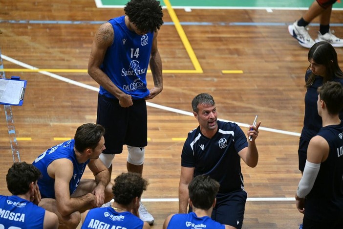 Matteo Battocchio in un time out (Foto Danilo Ninotto) Matteo Battocchio in un time out (Foto Danilo Ninotto)